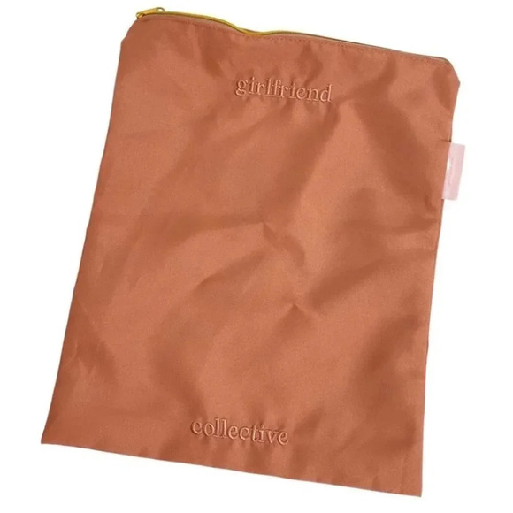 Girlfriend Collective Zip Pouch Embroidered Logo 9 x 12 Peach Recycled Materials - Picture 1 of 8